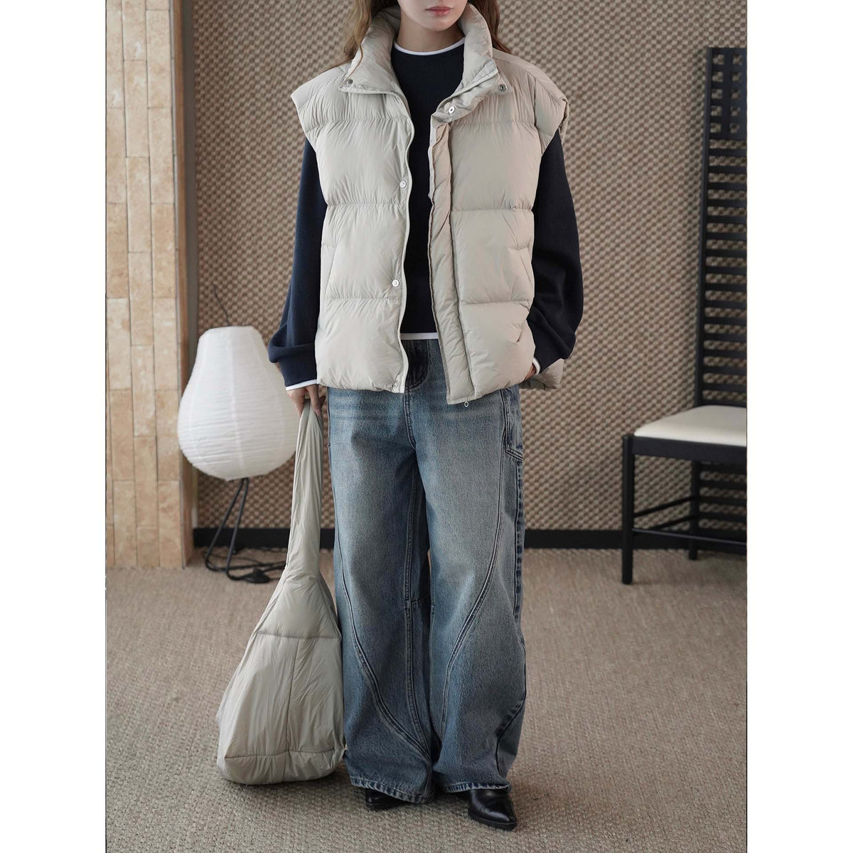 Fashion Winter Vest with Backpack Style White Duck Down Sleeveless Layered Slim FitWarm Women's Outerwear